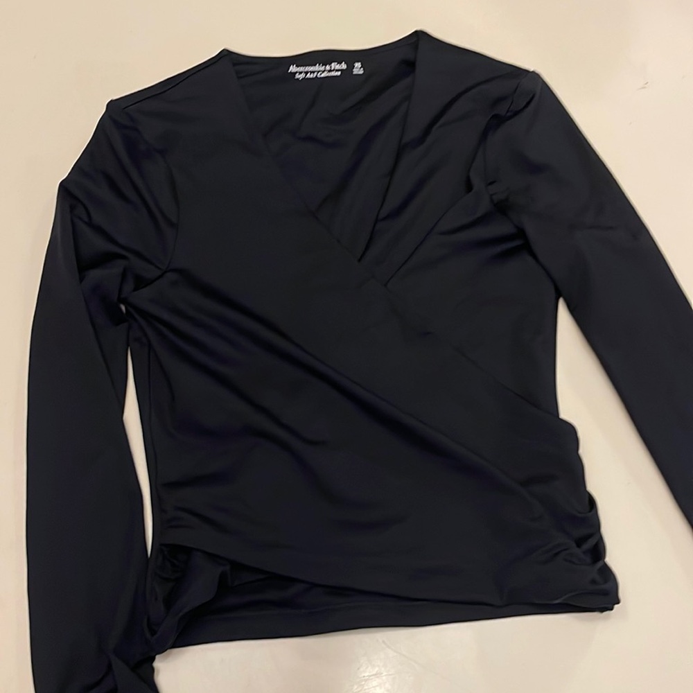 XS Abercrombie & Fitch black long sleeve top